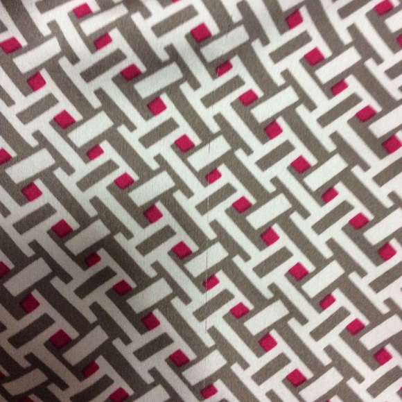 Top - Picture 2 of 3